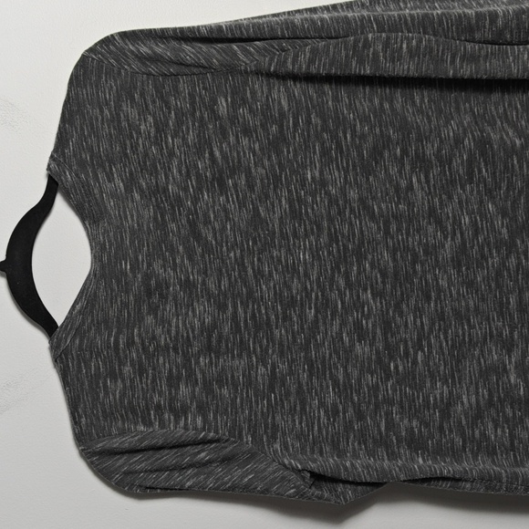 TALBOTS Heathered Grey Button Split Neck Three-Quarter Sleeve Size Medium - Picture 12 of 14